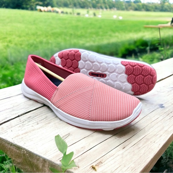 NIB LL Bean Back Cover Slip On Sneaker Loafer Flats Field Rose Faded Rose - Picture 3 of 12
